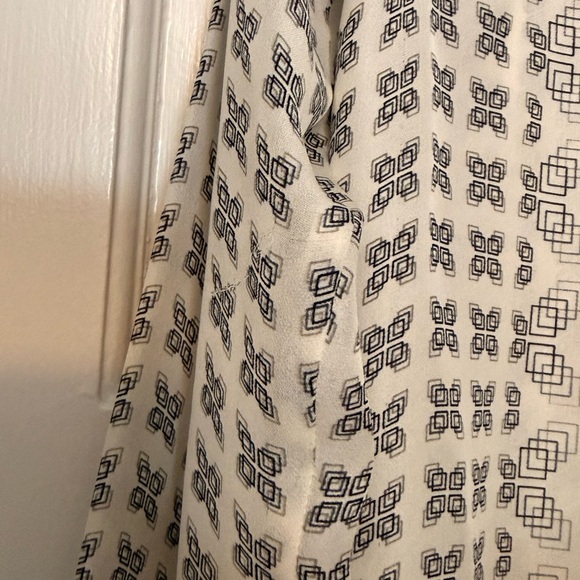 Vince Geometric Print Cream Blouse - Picture 7 of 7